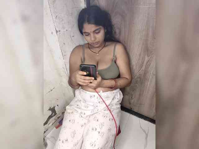 nude webcam show Tunnidelhi