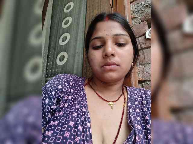 Tunnidelhi Live Webcam on BongaCams
