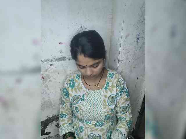 Tunnidelhi Live Webcam on BongaCams