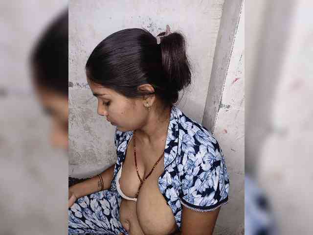 Tunnidelhi Live Webcam on BongaCams
