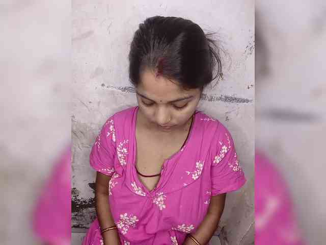 Tunnidelhi Live Webcam on BongaCams