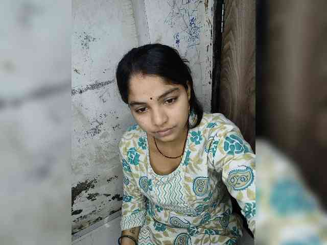 Tunnidelhi Live Webcam on BongaCams