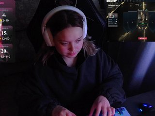 AlinaAdams Porn Show