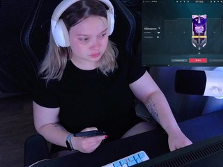 AlinaAdams