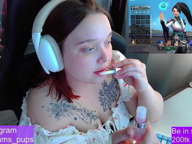 AlinaAdams's BongaCams show and profile