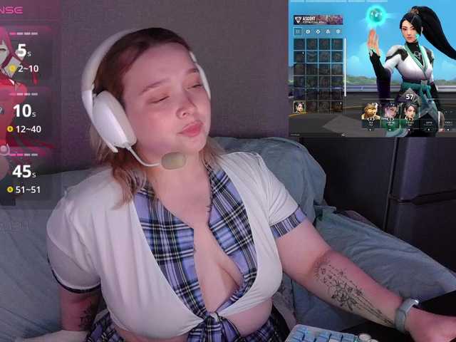 alinaadams live sex