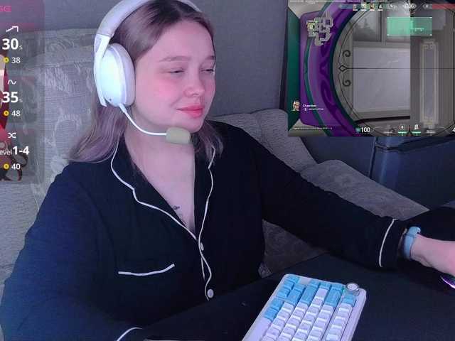 AlinaAdams live cam on BongaCams