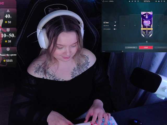 AlinaAdams