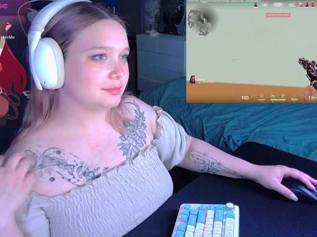 AlinaAdams live webcam show