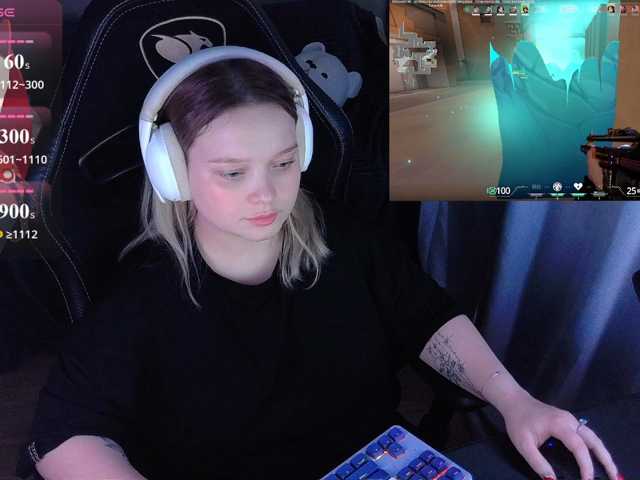 AlinaAdams live cam on BongaCams