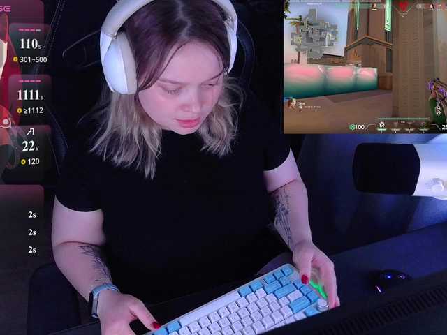 AlinaAdams