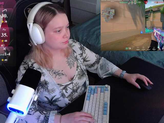 AlinaAdams live cam on BongaCams