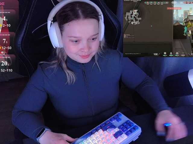 AlinaAdams live cam on BongaCams
