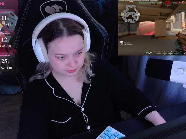 AlinaAdams live cam preview