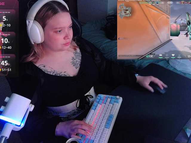 AlinaAdams live webcam show