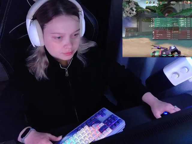 AlinaAdams