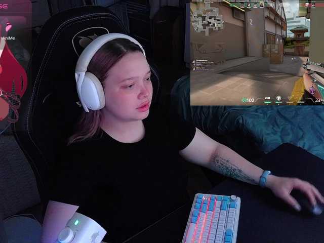 AlinaAdams live webcam show