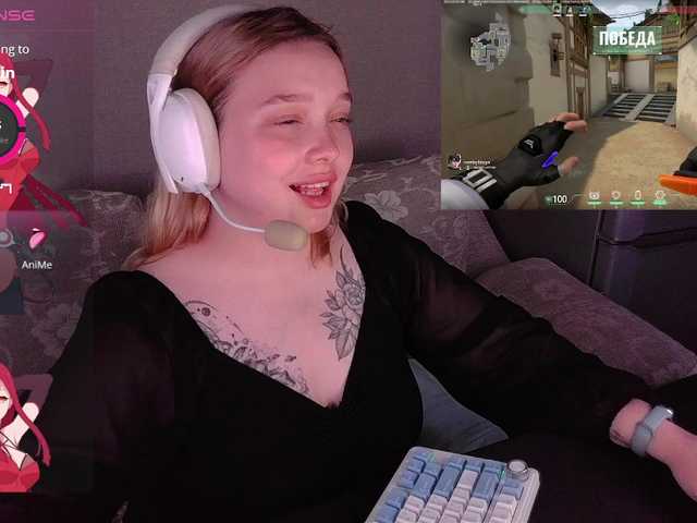AlinaAdams live cam on BongaCams