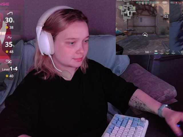 AlinaAdams live cam