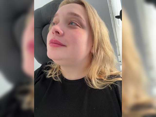 AlinaAdams live cam on BongaCams