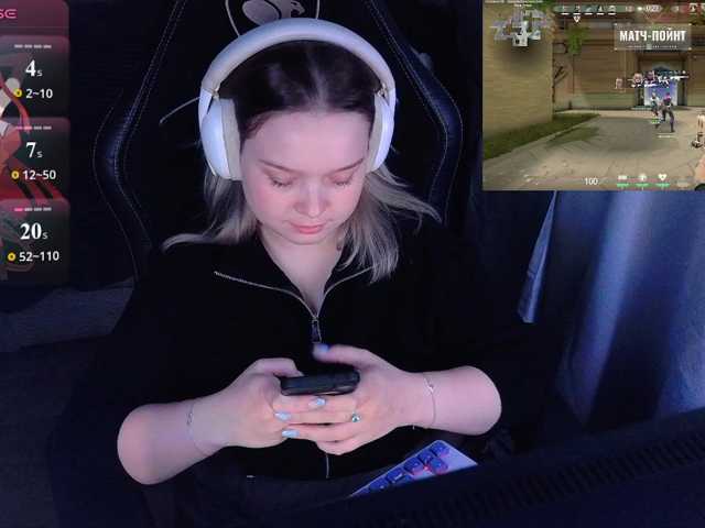 AlinaAdams