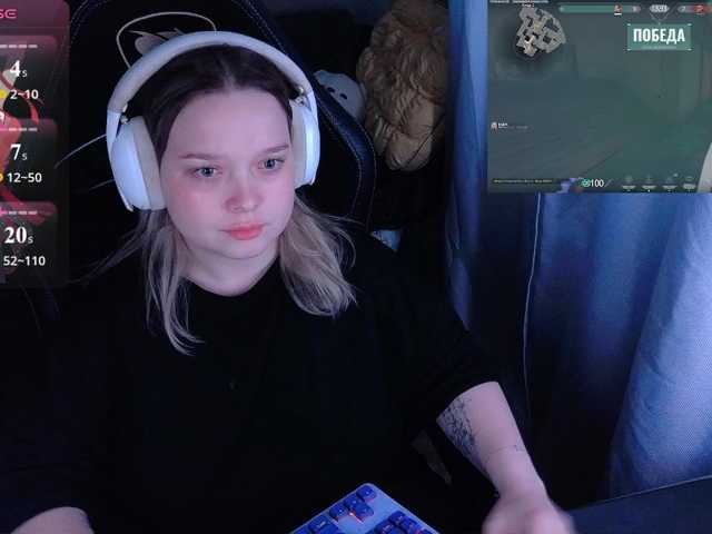 AlinaAdams