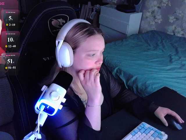 AlinaAdams live cam