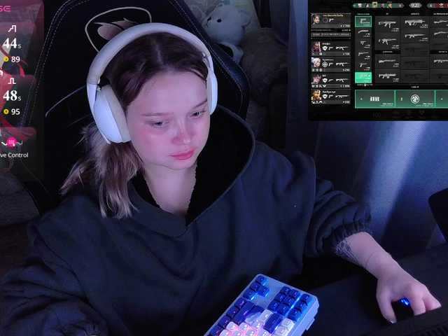 AlinaAdams