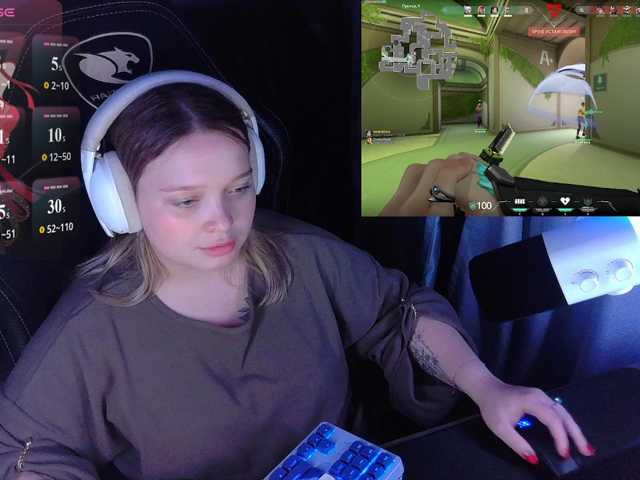AlinaAdams