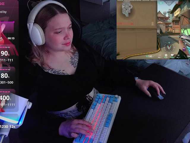AlinaAdams live webcam show