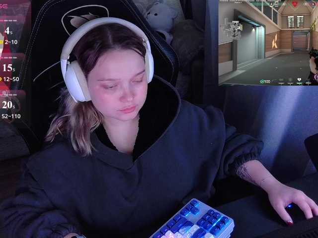 AlinaAdams