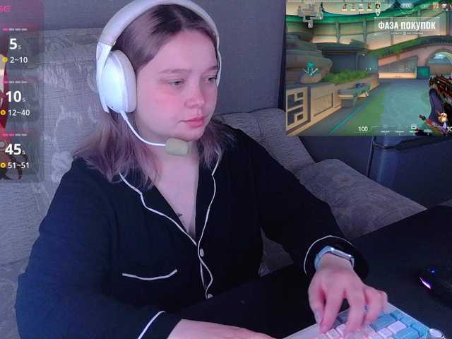 AlinaAdams live cam on BongaCams