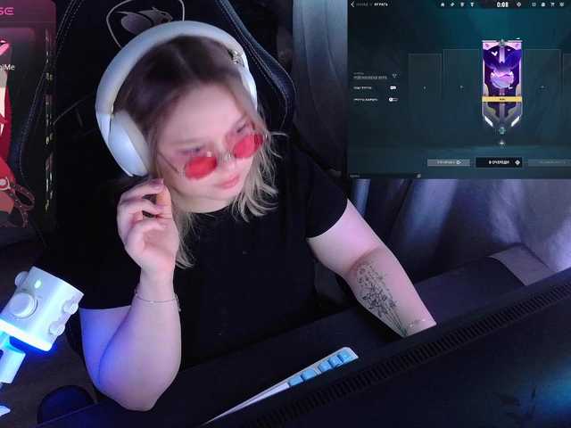 AlinaAdams live cam on BongaCams