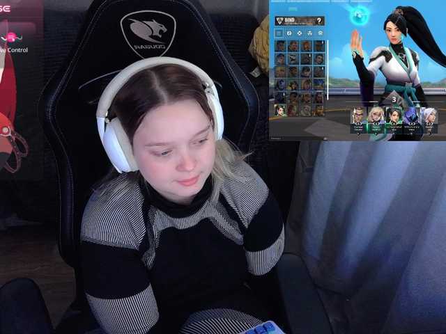 AlinaAdams live cam on BongaCams