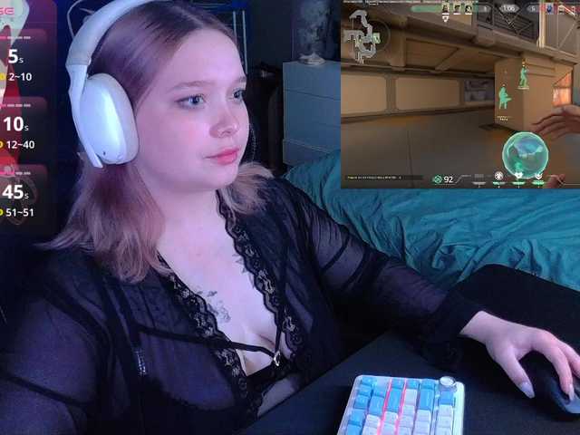 AlinaAdams live webcam show