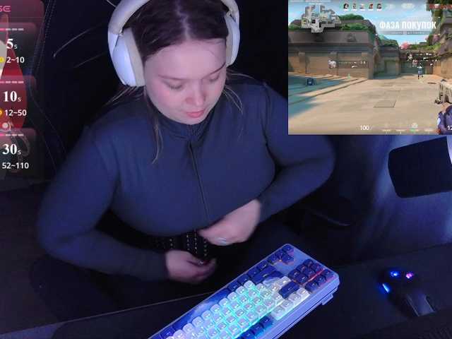 AlinaAdams live cam