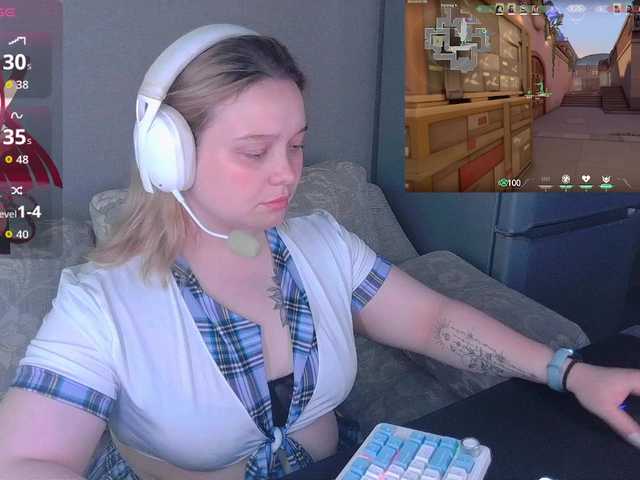 AlinaAdams live cam on BongaCams