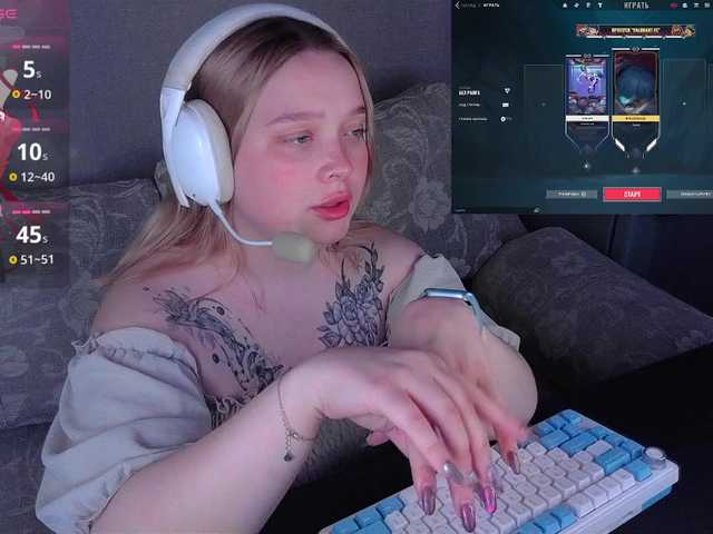 AlinaAdams live cam on BongaCams