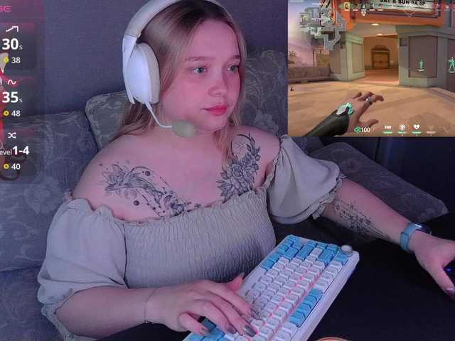 AlinaAdams live cam on BongaCams