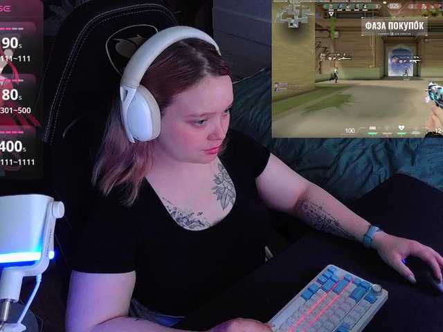 AlinaAdams live webcam show