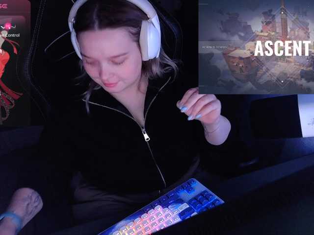 AlinaAdams