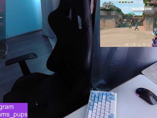 AlinaAdams webcam
