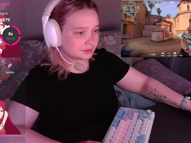 AlinaAdams live cam on BongaCams