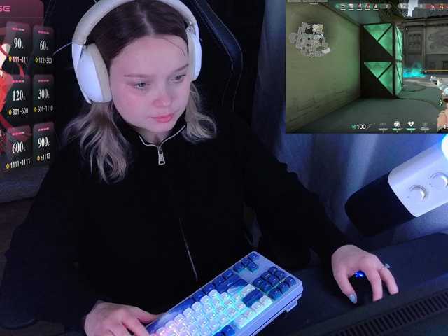 AlinaAdams live cam on BongaCams