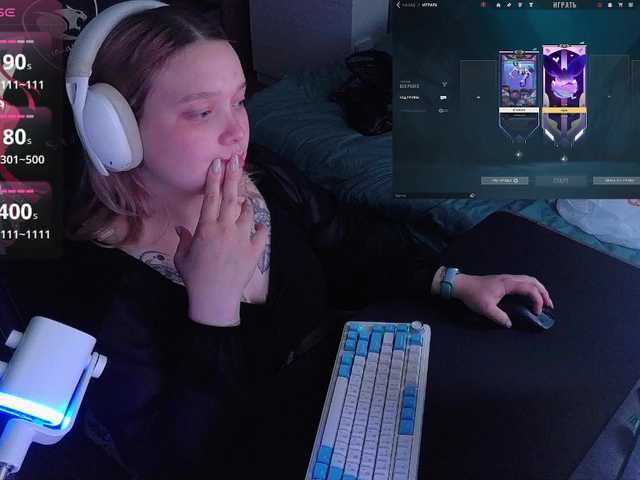 AlinaAdams live webcam show