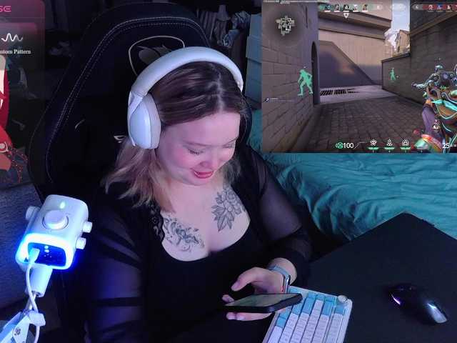 AlinaAdams