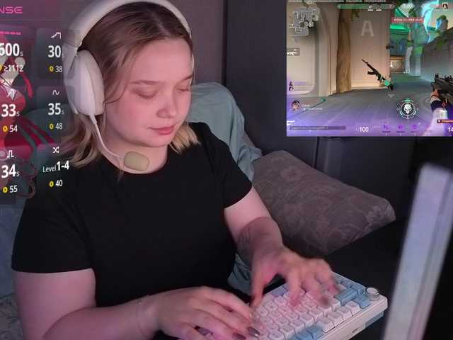 AlinaAdams