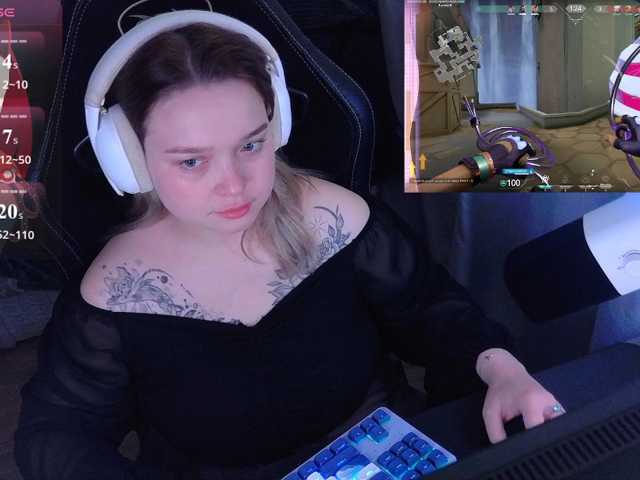 AlinaAdams live cam on BongaCams