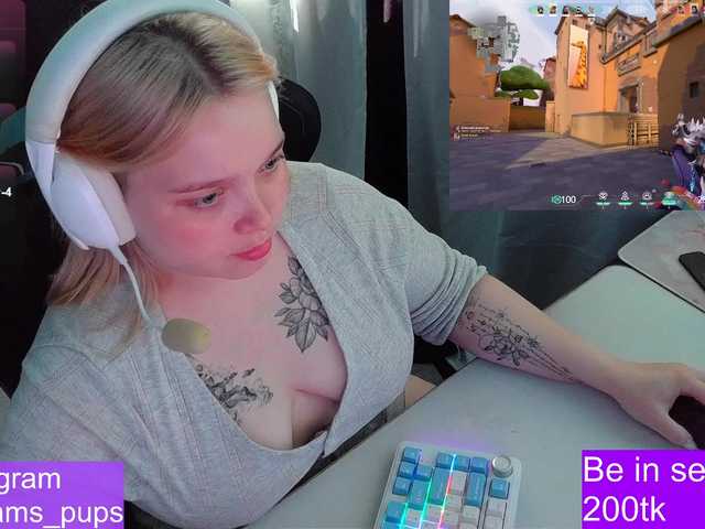 AlinaAdams live cam on BongaCams