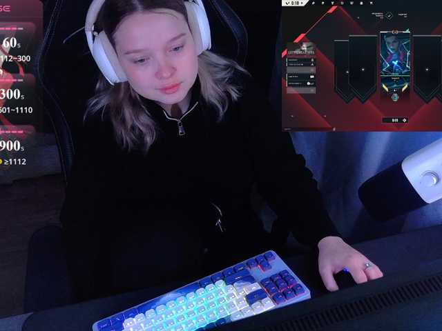 AlinaAdams